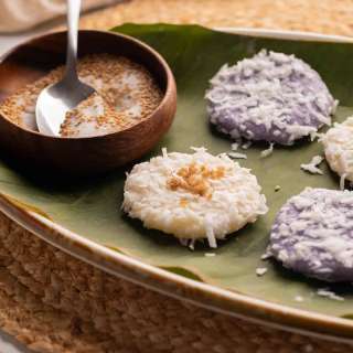 Palitaw Recipe (Filipino Rice Cakes)