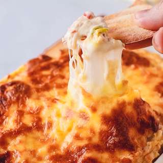 Simple Imitation Crab Dip with Mayo (Crab Rangoon Dip)