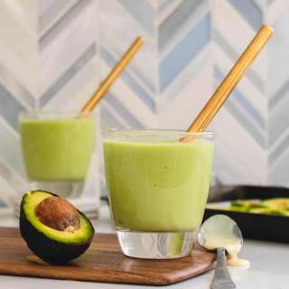 Vietnamese Avocado Smoothie - Sinh To Bo