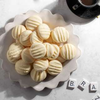 Sequilhos (Cornstarch Cookies)