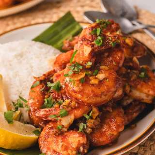 The BEST Hawaiian Garlic Shrimp Recipe