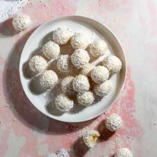 Beijinhos - Brazilian Coconut Kisses