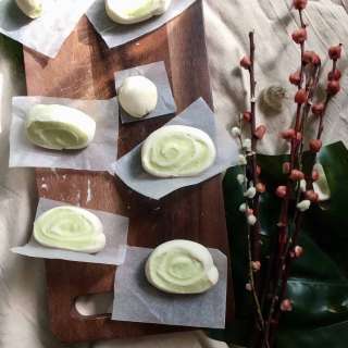 Spiral Pandan Mantou (Steamed Chinese Buns)