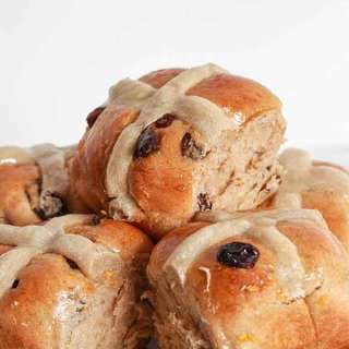 Vegan Hot Cross Buns