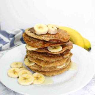 Vegan Banana Oat Pancakes (4 Ingredients)
