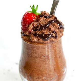 3-Ingredient Vegan Chocolate Mousse (Low Carb & Keto-Friendly)