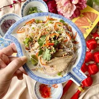 Thai Vermicelli Noodle Salad with Abalone