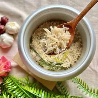 Hainanese Chicken Rice (Rice Cooker)