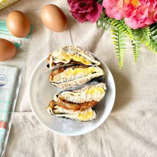 Folded Kimbap Sandwich (Attorney Woo)