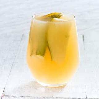 Slow Cooked Spiced Pear Juice