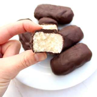Dairy-free Bounty Bars (Vegan Chocolate Coconut Bars)