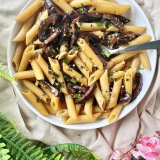 EASY Teriyaki Pasta (20 Minutes)