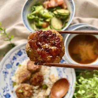 Teriyaki Meatballs 照り焼き豆腐ハンバーグ