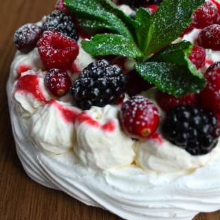 Vegan Pavlova