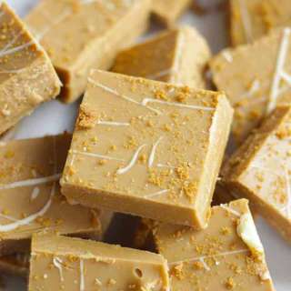 Vegan Biscoff Fudge (Dairy-Free)