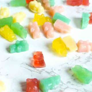 Vegan Gummy Bears (Agar Gummies)