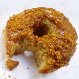 Baked vegan Biscoff donuts (Cakey)