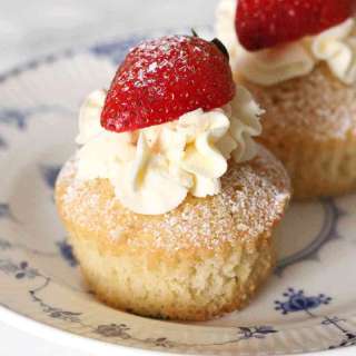 Victoria Sponge Cupcakes