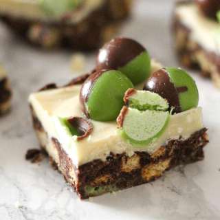 Mint Aero Traybake Tiffin (No Bake)