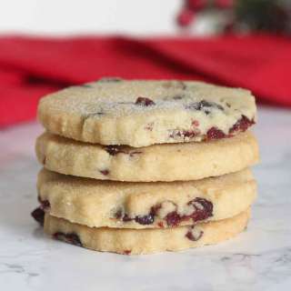Easy Cranberry Shortbread Biscuits
