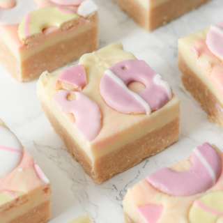 Party Ring Tray Bake