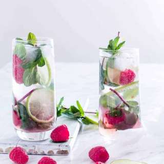 Raspberry mojito