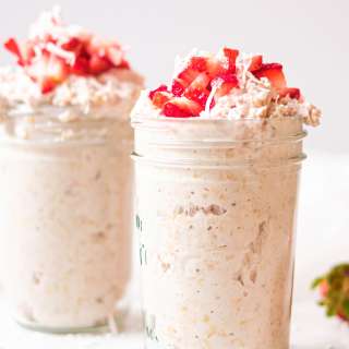 Strawberry Overnight Oats