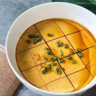 "Steamed Egg" Rezept (Chinesisch: Zhēng Jīdàn Gēng)