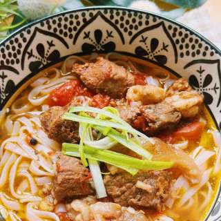 Phở Bò Sốt Vang (Hanoi Red Wine Beef Stew Pho)