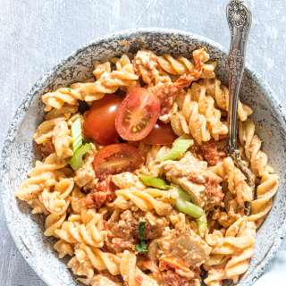Buffalo Chicken Baked Feta Pasta
