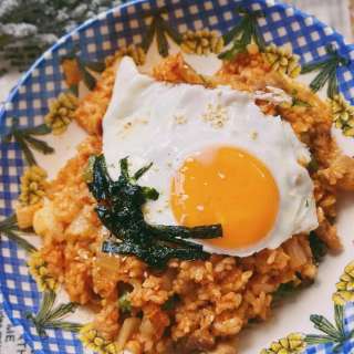 Kimchi Bokkeumbap (Pork Belly Kimchi Fried Rice)