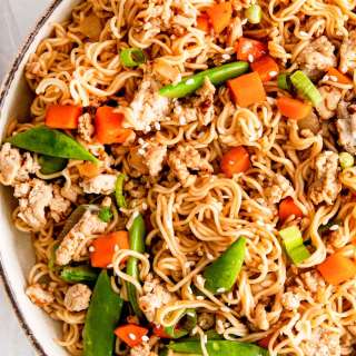Chicken stir fry with noodles