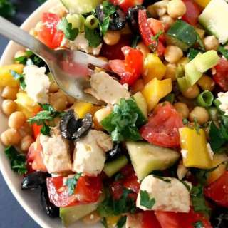 Mediterrranean Chickpeas Salad with Feta