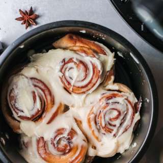Air Fryer Bacon Cinnamon Rolls