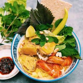 Very Authentic Mì Quảng | Vietnamese Turmeric Noodles