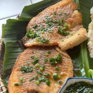 Cá Chiên | Vietnamese Fried Fish (Easy & Crispy)