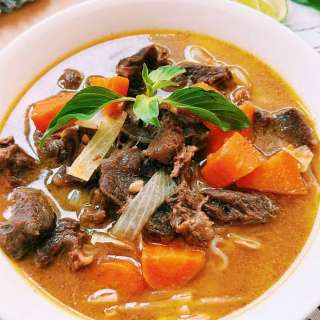 Bò Kho (Vietnamesisches Gulasch)