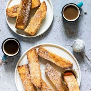 Air Fryer French Toast Sticks