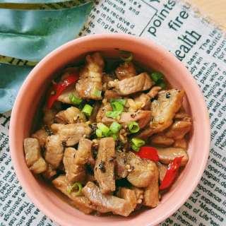 Thịt Kho Tiêu (Vietnamese Black Pepper Caramelized Pork)