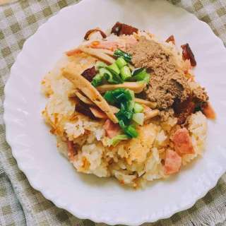 Xôi Mặn | Xôi Lạp Xưởng (Chinese Sausage Sticky Rice)