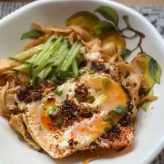 10-minute Lao Gan Ma Noodles