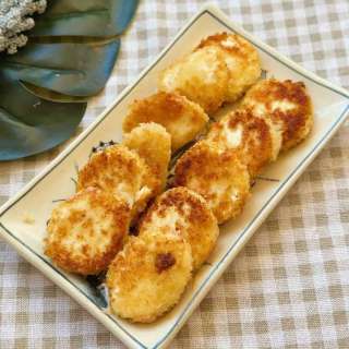 Easy Crispy Fried Silken Tofu / Soft Tofu (with Panko)