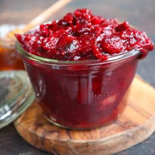 Cranberry sauce with orange, cinnamom, cardamon & honey