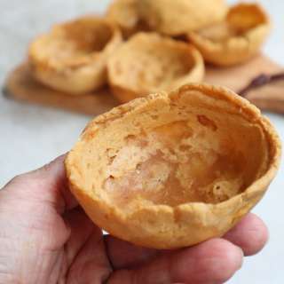Potato cups: savory or sweet