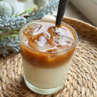 Bạc Xỉu (The Iconic Saigon's White Coffee)