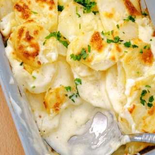 Easy Cheesy Scalloped Potatoes