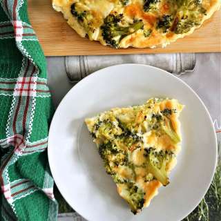 Crustless Broccoli Cheddar Quiche