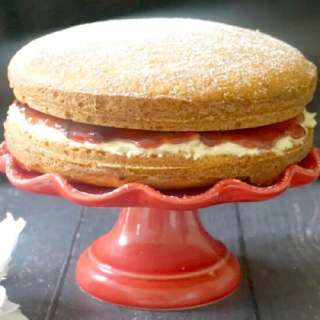 Mary Berry's Victoria Sponge Cake