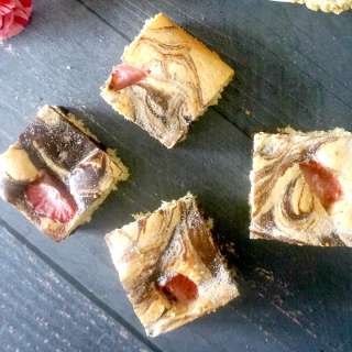 Chocolate Marble Cake with Strawberries