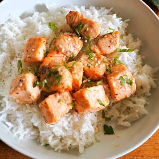 Air Fryer Salmon Bites in Garlic Lemon Butter Sauce
